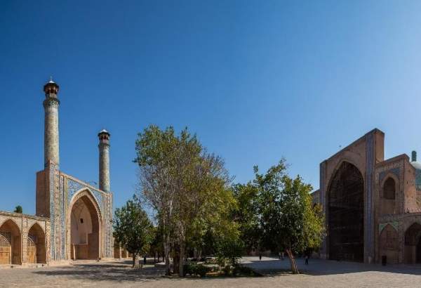 La Grande Mosquée de Qazvin en Iran  <img src="/images/picture_icon.png" width="13" height="13" border="0" align="top">