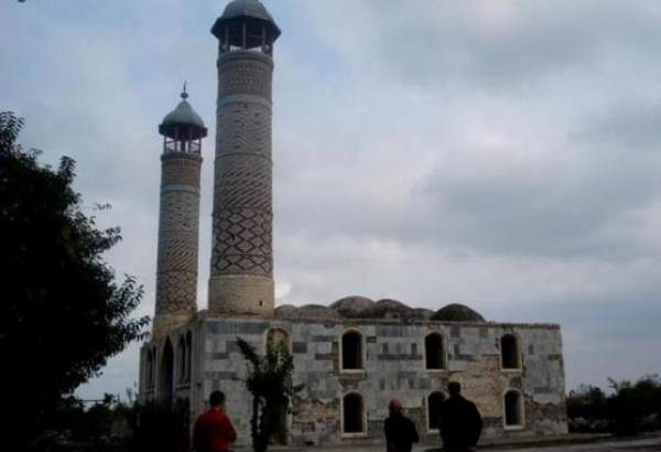 فعالیت «مسجد آغ‌دام» آذربایجان پس از 27 سال اشغال از سر گرفته شد