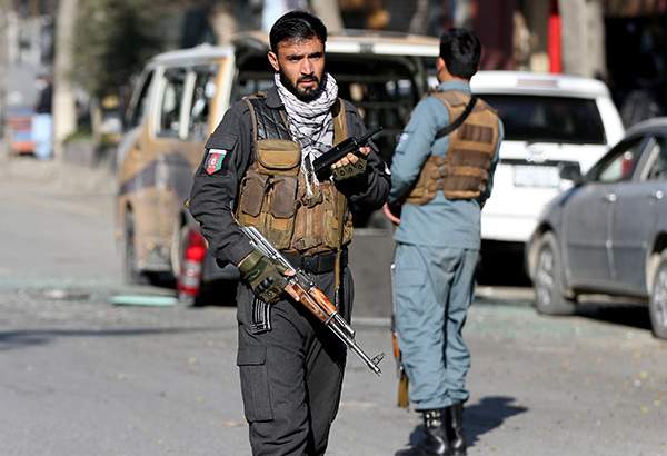 کابل مسلسل دوسرے روز بھی دھماکوں کی زد میں