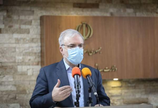 وزیر بهداشت از تولید واکسن کرونای ایرانی در بهار ۱۴۰۰ خبر داد