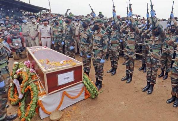 مقبوضہ وادی میں 2 بھارتی فوجیوں نے خودکشی کرلی