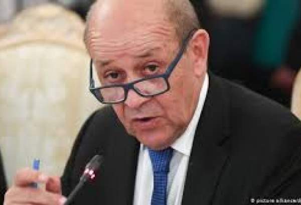 وزیر خارجه فرانسه مدعی احترام به دین اسلام شد