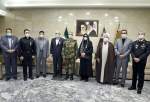 آیین اهدای نشان فداکاری به خانواده فرماندهان شهید ارتش برگزار شد