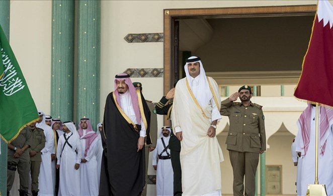 أمير قطر غادر إلى السعودية للمشاركة في اجتماع مجلس التعاون الخليجي