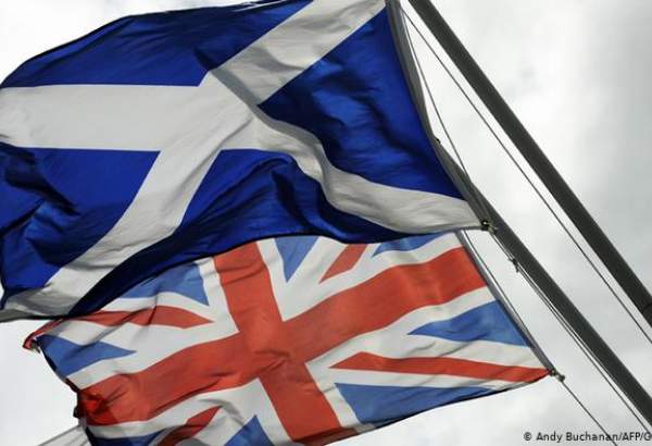 حکومت برطانیہ، اسکاٹ لینڈ کے مالی خسارے کے لیے اقتصادی پیکیج منظور کرے۔