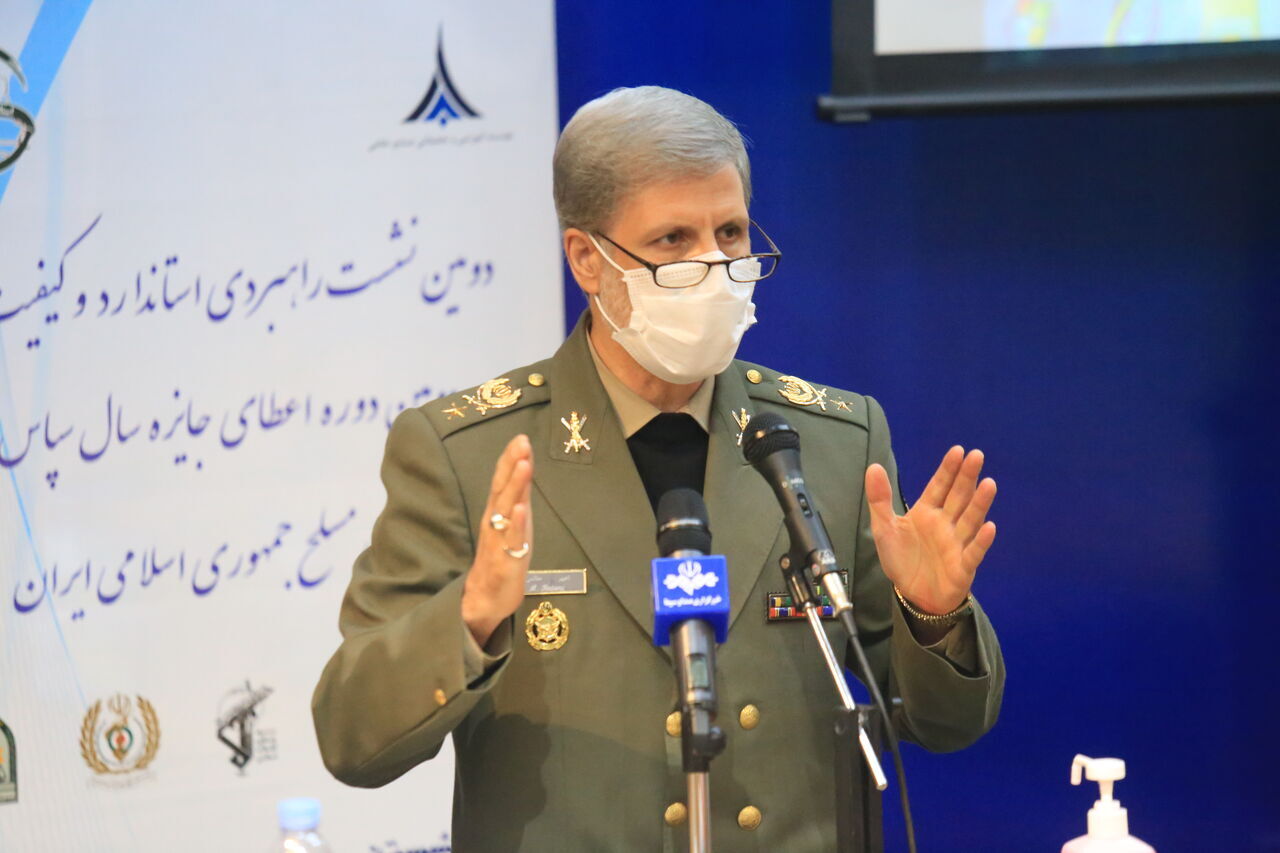 العميد أمير حاتمي :  القوات المسلحة الإيرانية باتت من افضل الجيوش في العالم