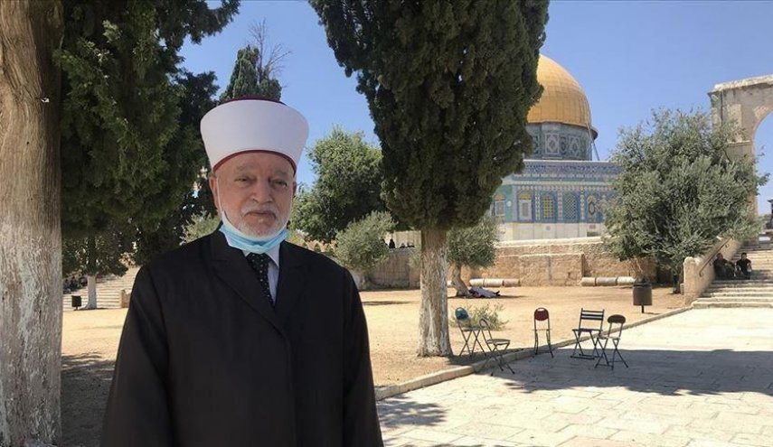 مفتي القدس يدين منع ترميم المسجد الأقصى
