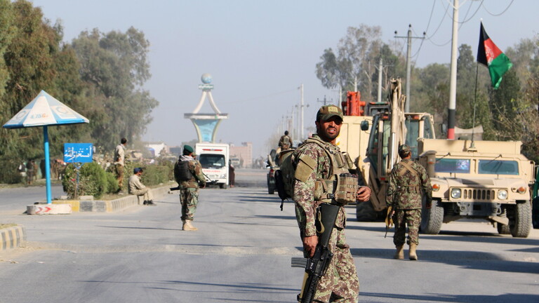 مصرع 8 جنود أفغان الیوم السبت إثر انفجار سيارة مفخخة لطالبان