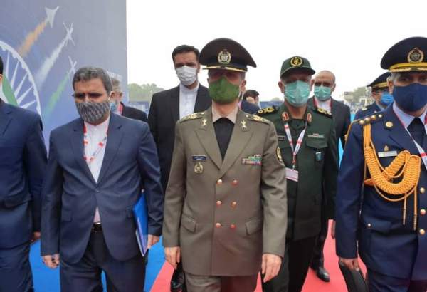 وزیر دفاع در نمایشگاه صنعت هوایی و دفاعی هند ۲۰۲۱ حضور یافت