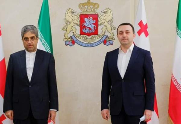 سفیر ایران در تفلیس با وزیر دفاع گرجستان دیدار و گفتگو کرد