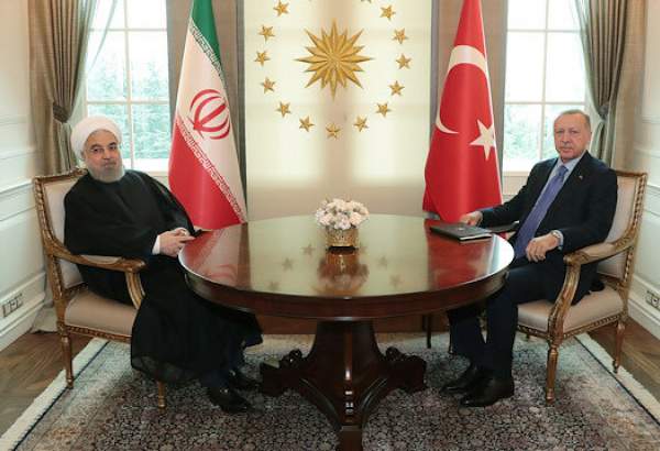 Erdogan, Rouhani hold phone call, discuss bilateral ties