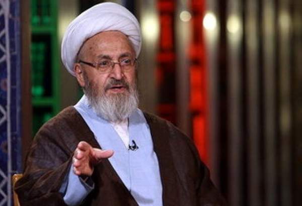 Ayatollah Jafar Sobhani, top Iranian Shia jurisprudent (photo)