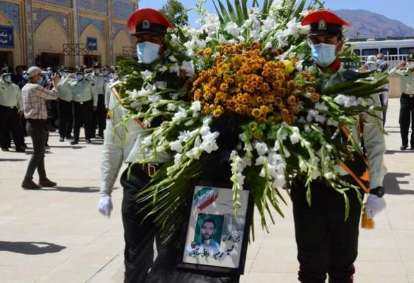 پیکر پاک شهید انتظامی استان فارس در شیراز تشییع و خاکسپاری شد