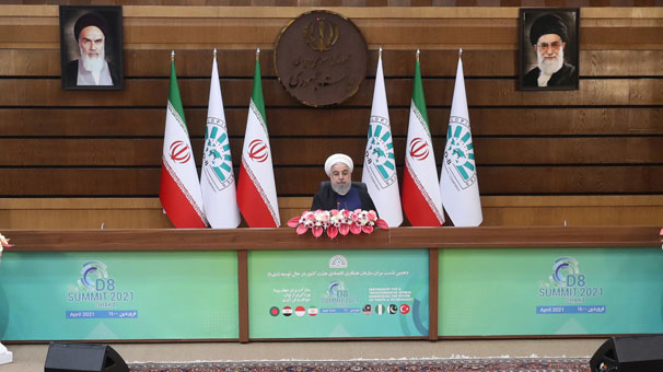الرئيس روحاني : التعددية من اولويات الهامة لسياسة ايران الخارجية