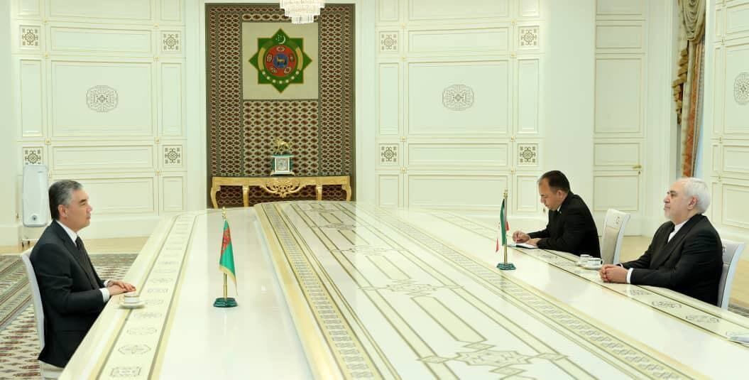 ظريف يؤكد اهمية العلاقات بين ايران وتركمنستان