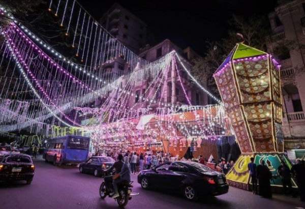 خیابانهای قاهره در آستانه ماه مبارک رمضان آذین بندی شد
