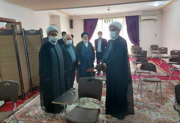 Le secrétaire général du CMREI visite le centre culturel iranien de Bagdad