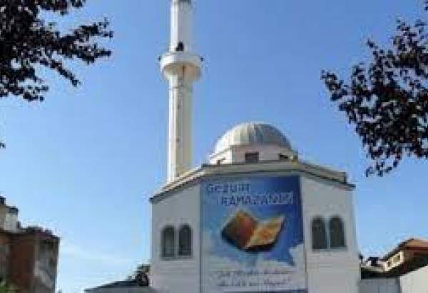 البانیہ کے دارالحکومت میں مسجد میں حملہ
