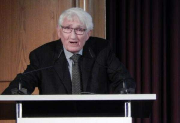 German philosopher rejects UAE award
