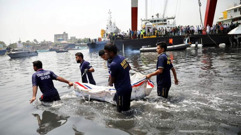 26 قتيلا جراء اصطدام  قارب بناقلة في بنغلاديش