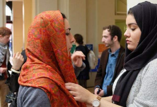 Islamophobic populism worries Muslims in France