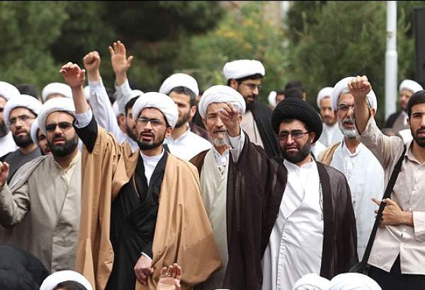 تجمع بزرگ طلاب و روحانیون در محکومیت جنایات افغانستان و فلسطین