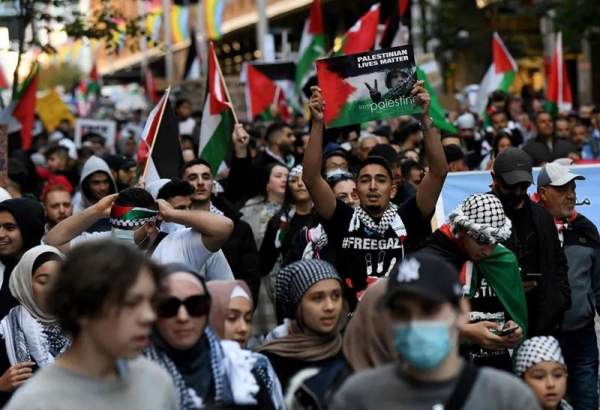 Des milliers de personnes défilent pour montrer leur solidarité avec la Palestine à Sydney