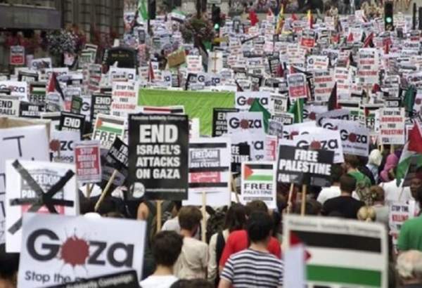 جی سیون کے اجلاس کے موقع پر اسرائیل کے خلاف مظاہرہ