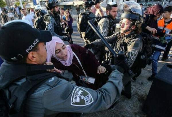 Israeli security forces attacked Palestinian families in the Sheikh Jarrah