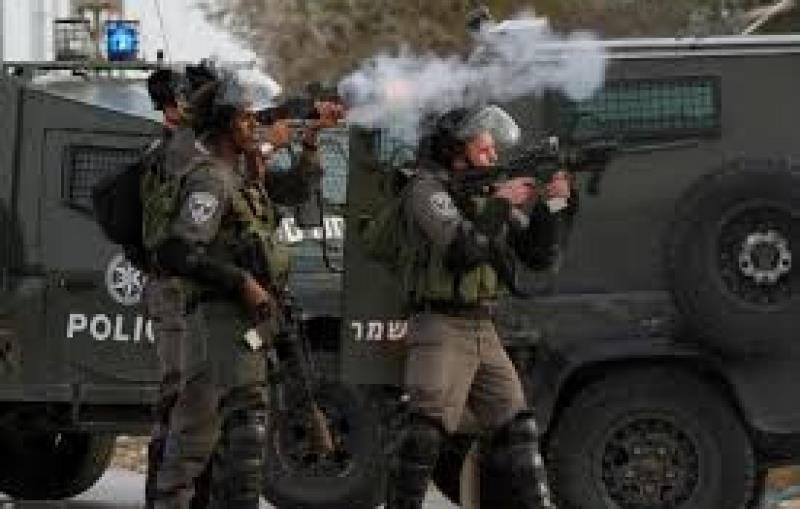 الهلال الأحمر الفلسطيني : 408 إصابات جراء قمع قوات العدو للمتظاهرين فی بیتا