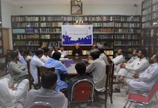 کلاس‌های آموزش زبان فارسی در پاکستان برگزار می‌شود