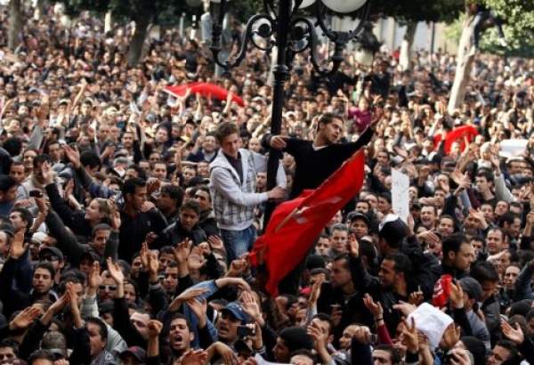 اتحاد علماء المسلمين يحرّم قرار الرئيس التونسي ضد الشرعية 