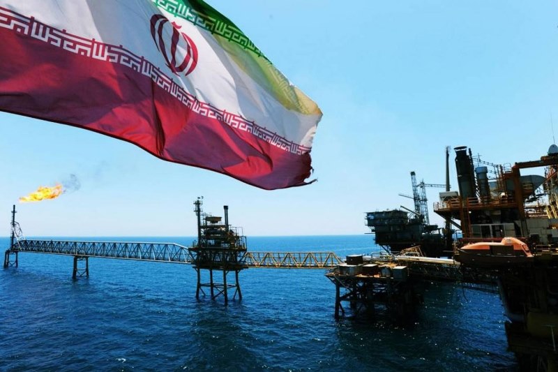 يسمح هذا الأنبوب لصادرات النفط الإيرانية لتجاوز مضيق هرمز في الخليج الفارسي