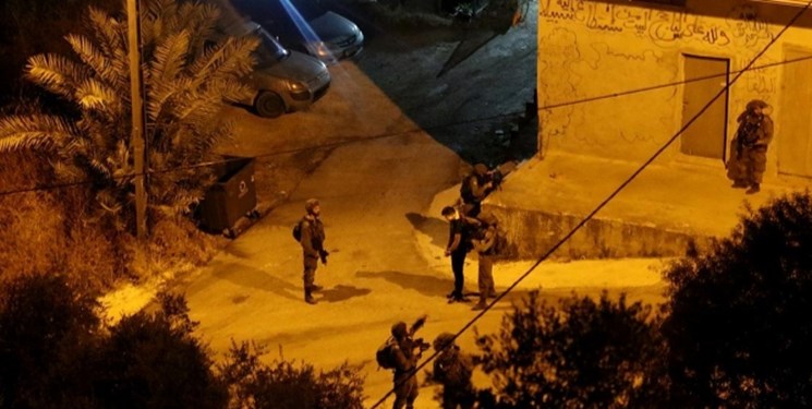 یورش نظامیان صهیونیست به کرانه باختری و بازداشت شماری از فلسطینی ها