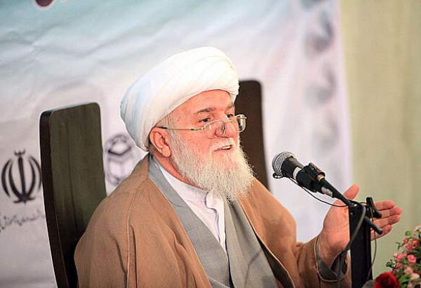 "Ayat. Taskhiri, flag bearer of Islamic unity across globe", cleric