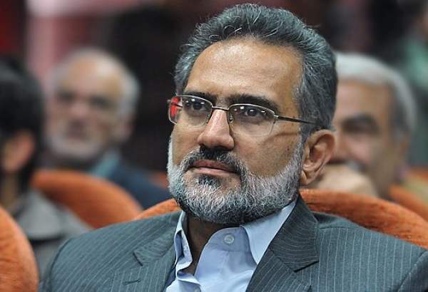 معاون پارلمانی رئیس جمهور برای حضور در همایش شهدای دولت به اصفهان سفر می کند