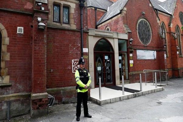 آغاز تحقیقات پلیس درباره آتش زدن مسجدی در منچستر
