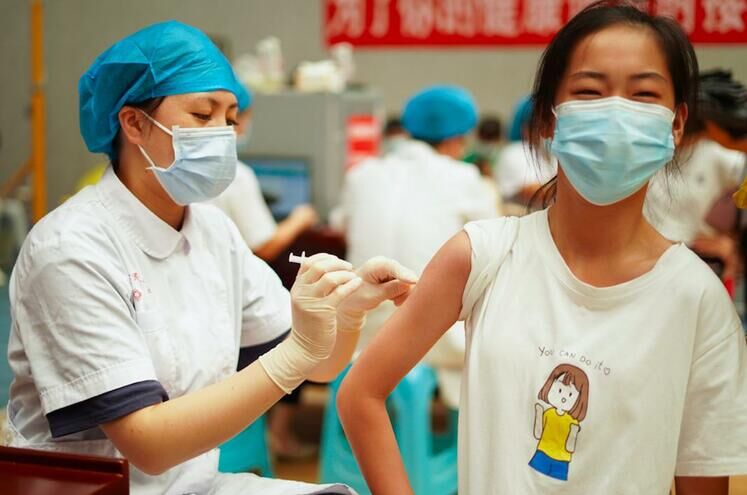 آغاز  واکسیناسیون کودکان ۳ الی ۱۱ سال در چین