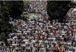 ساٹھ ہزار سے زائد فلسطینیوں نے جمعہ کی نماز مسجد الاقصی کے صحن میں ادا کی