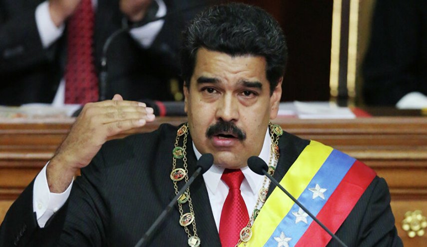 الرئيس الفنزويلي یهنئ فوز الحزب الاشتراكي الموحد في الانتخابات
