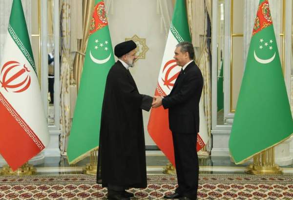 دیدار و گفتگوی رؤسای جمهور ایران و ترکمنستان
