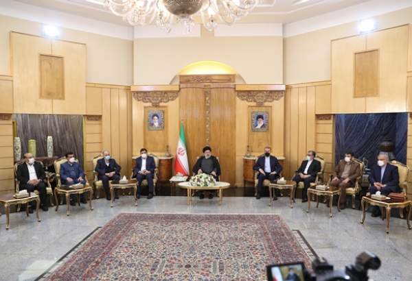 پایان سفر رئیس جمهور به ترکمنستان و بازگشت به تهران