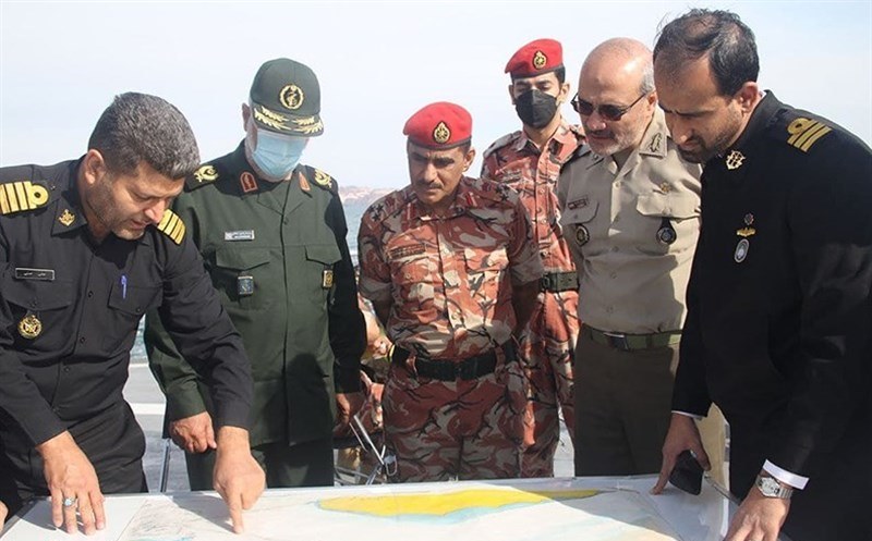 رزمایش مشترک نیروهای دریایی ایران و عمان در تنگه هرمز و دریای عمان  