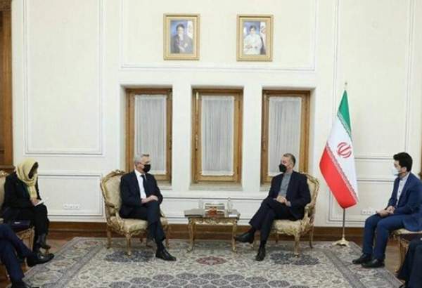 Iran calls on int
