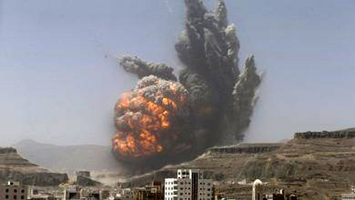 بمباران سنگین پایتخت یمن توسط ائتلاف سعودی