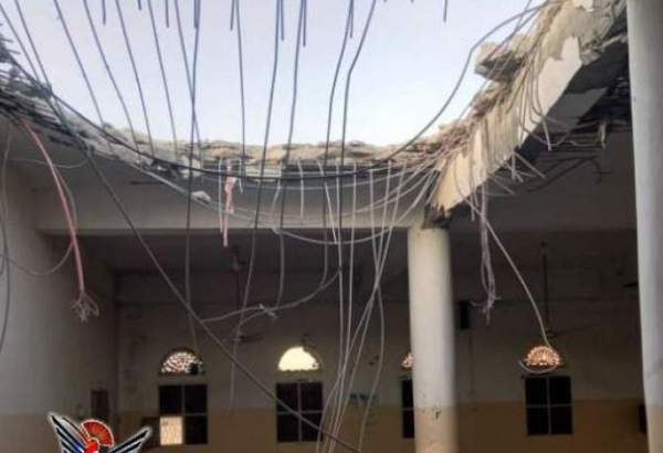 بمباران مسجد الانصار یمن به وسیله جنگنده های متجاوز سعودی