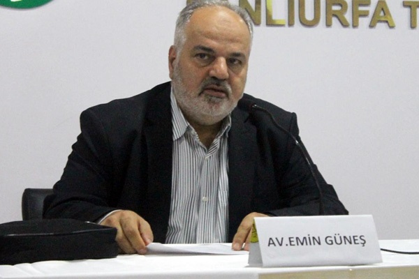 الکاتب والمختص في الشؤون القانونیة في ترکیا "أمین غونش"(Emin Güneş)