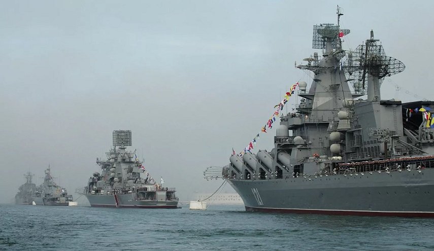 الأسطول الروسي :  مناورات بحرية روسية- صينية - إيرانية مشتركة في الخليج الفارسي