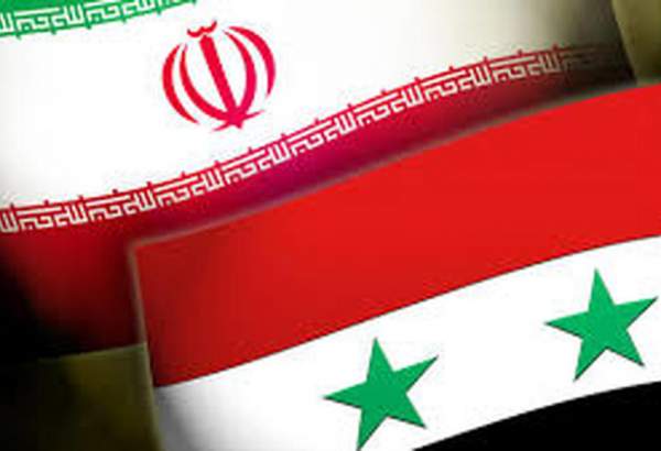 ایران شام کے خلاف جنگ کے دوران شامی حکومت اور فوج کے ساتھ کھڑا ہے