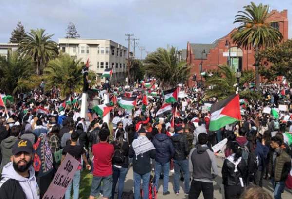 مردم آمریکا در حمایت از فلسطینیان، تظاهرات می‌کنند
